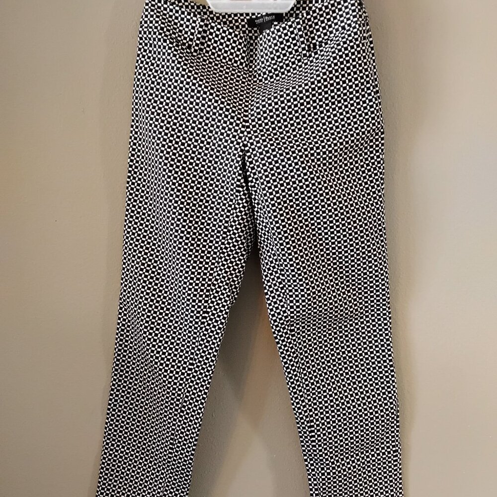 Cotton blend , slim ankle pants , white house black market , geometric , black p